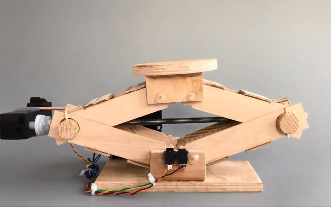 创意生活diy,教你学习如何自制一台小型举重机_哔哩哔哩 (゜-゜)つロ