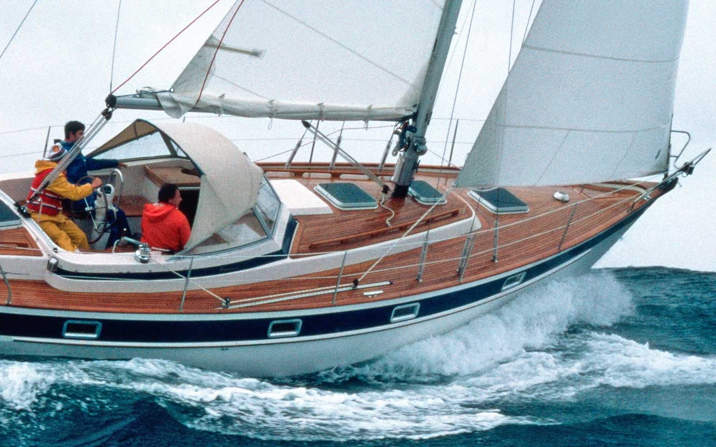 1983 hallberg-rassy 352