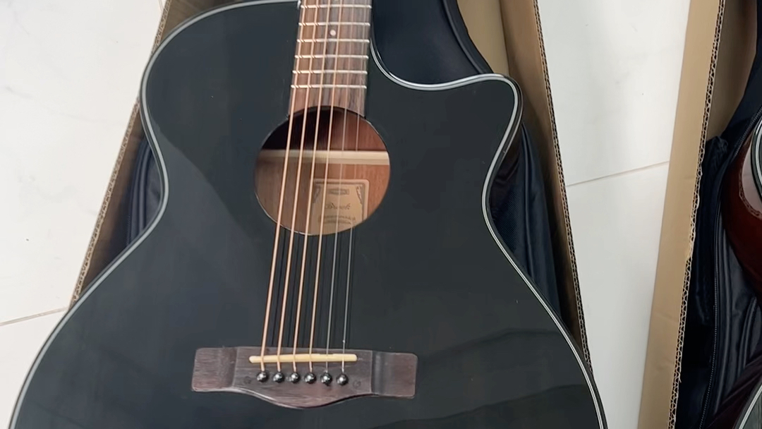 布鲁克吉他s25r-acg安排两把油墨色发货,售价1590元