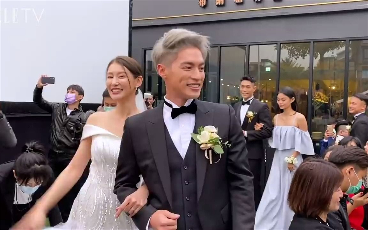 许孟哲婚礼记录,不知道白白张艾亚看到这段什么心情.