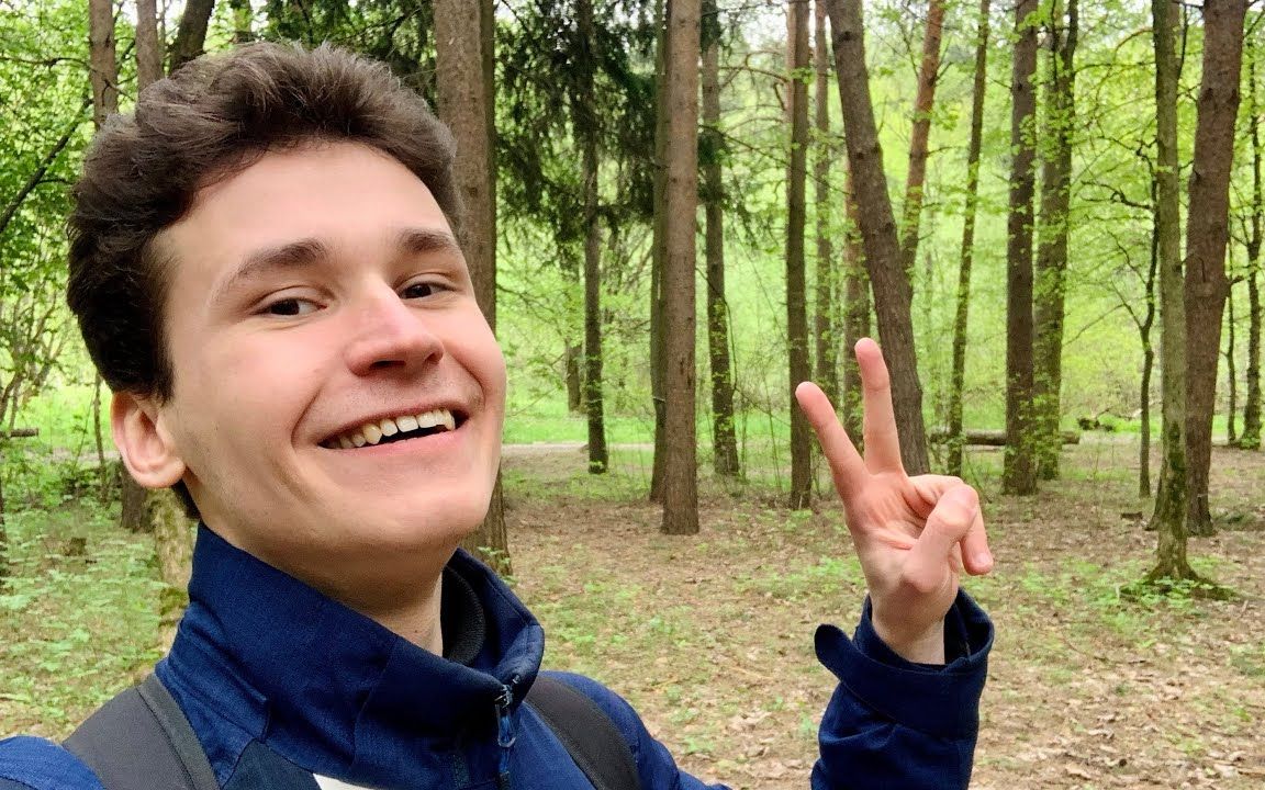 俄罗斯小伙8分钟学会说中文 || 人工智能,机器学习,神经网络,深度学习