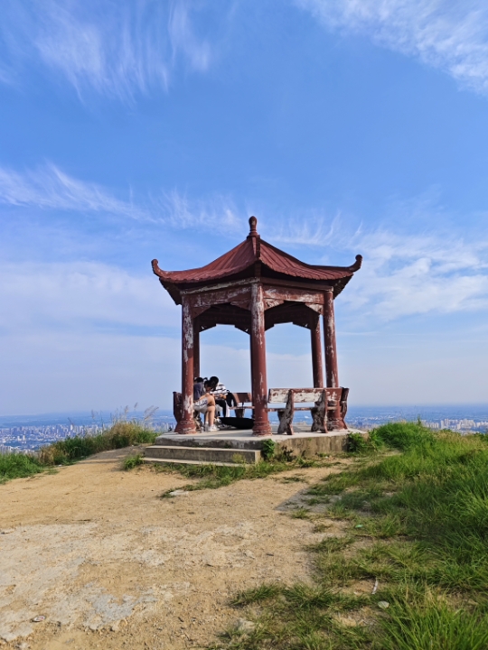 投子山上俯瞰桐城