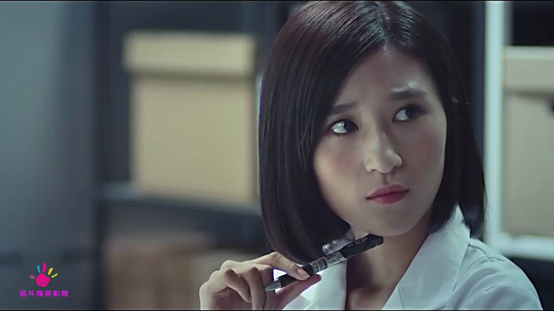 人偶师继父殴打侮辱女儿继女被逼杀人并把尸体缝在床垫里