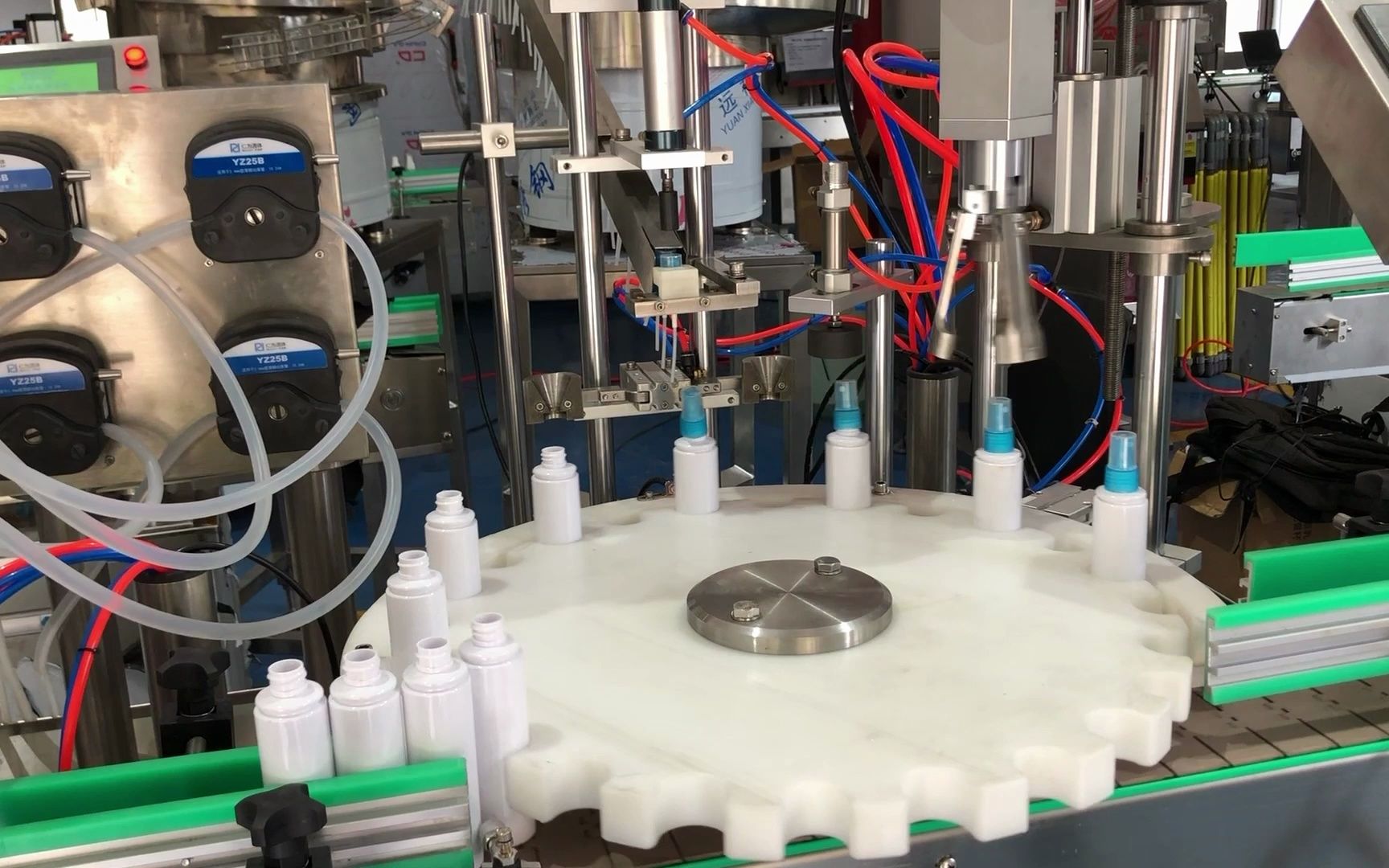 喷雾瓶消毒液灌装机旋盖机贴标机消毒液酒精灌装生产线 自动瓶装免