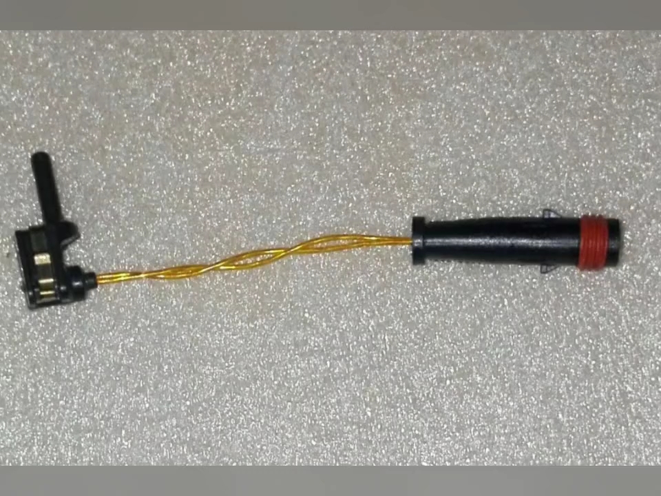 奔驰b200刹车片感应线传感器