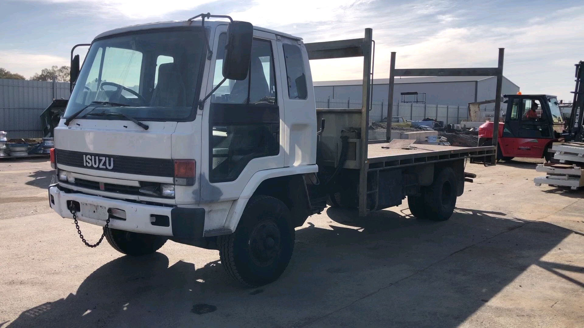 五十铃frr平板卡车