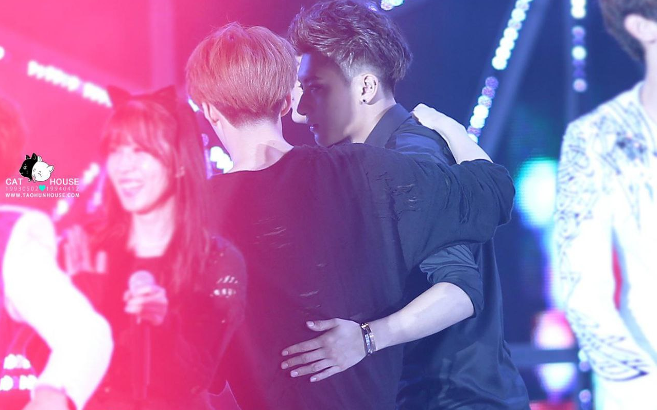 141018 桃色/勋桃 smtown in shanghai ending