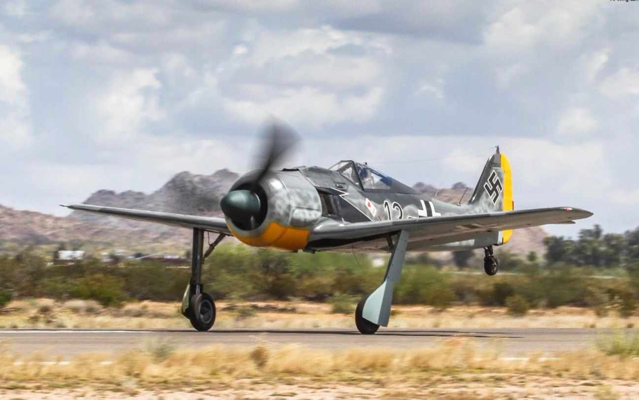 浴血长空试玩苏军俘获的fw190a8战斗机感觉一般