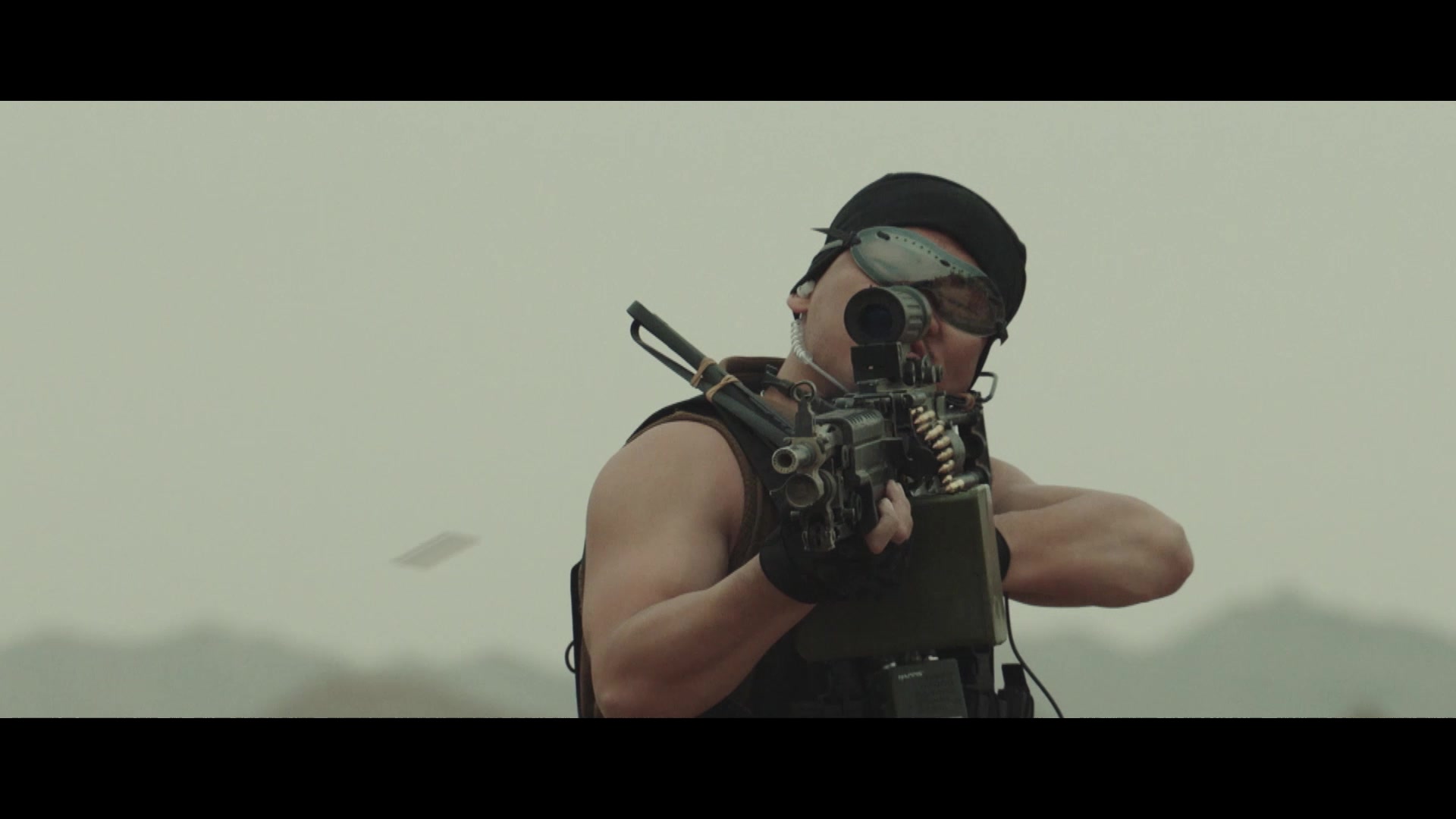 《狼群行动》超然枪战特辑大放送,绝地反击显雄浑!