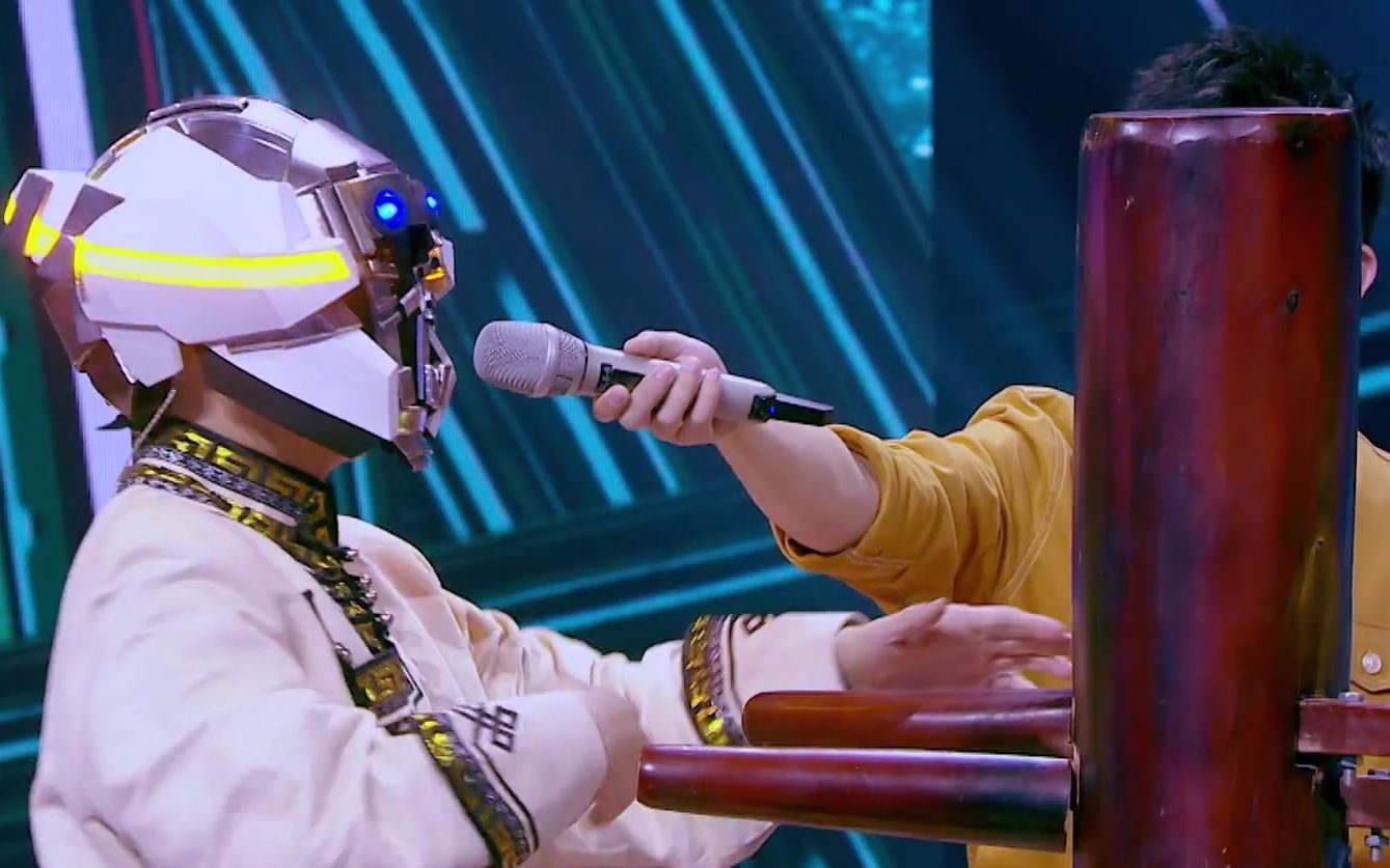 【蒙面唱将猜猜猜】 和平哥咏春拳教学,这个看着就疼!