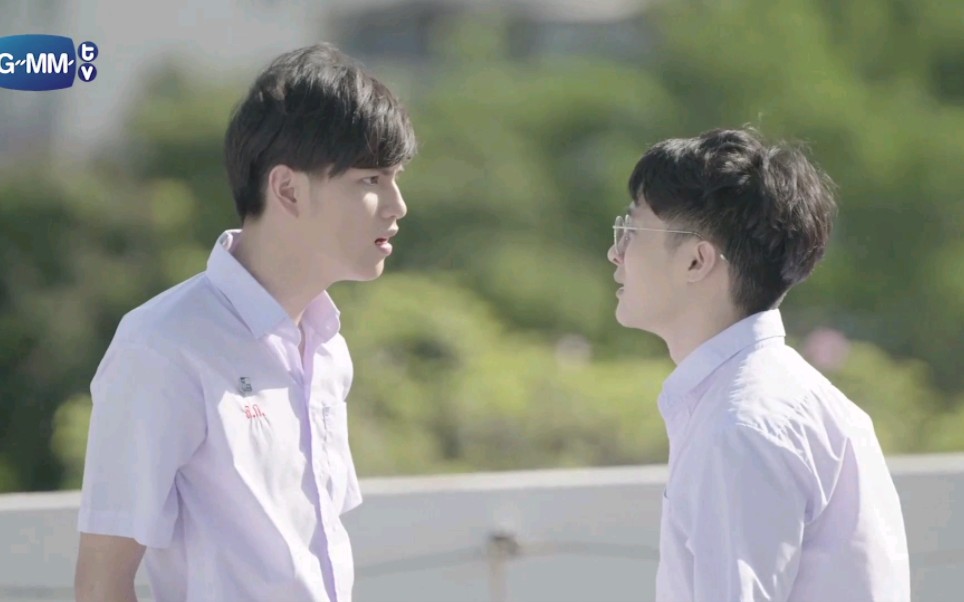 白色齿轮 7-2 中字