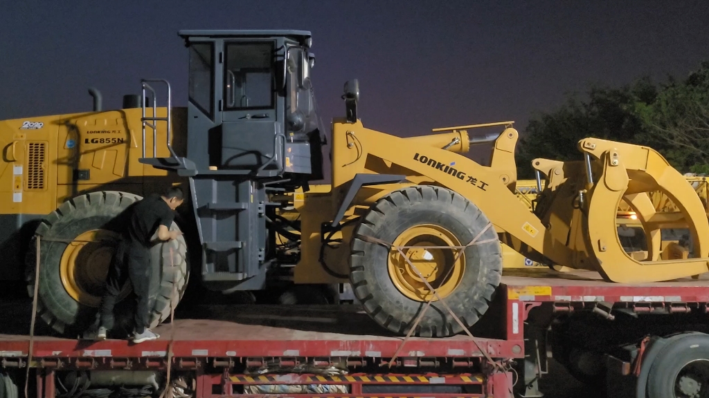 龙工五吨夹木装载机二手50夹抱车铲车