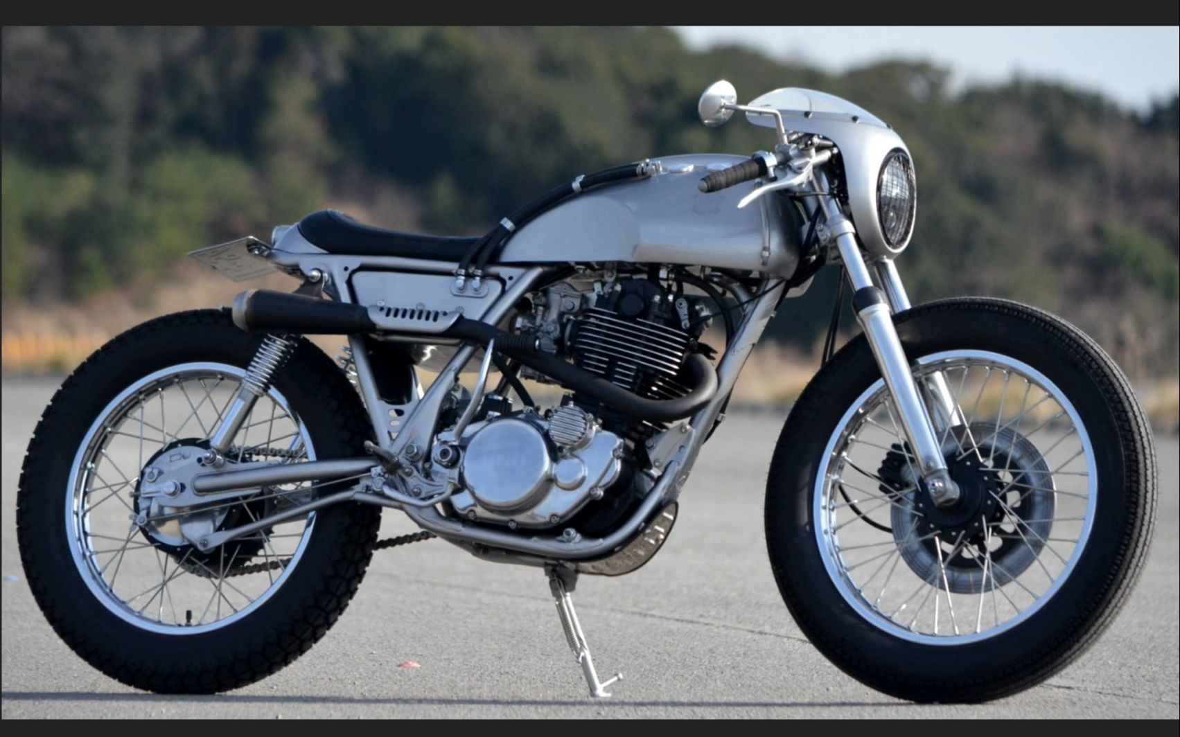 雅马哈sr500 改装cafe racer风格复古摩托车_哔哩哔哩_bilibili