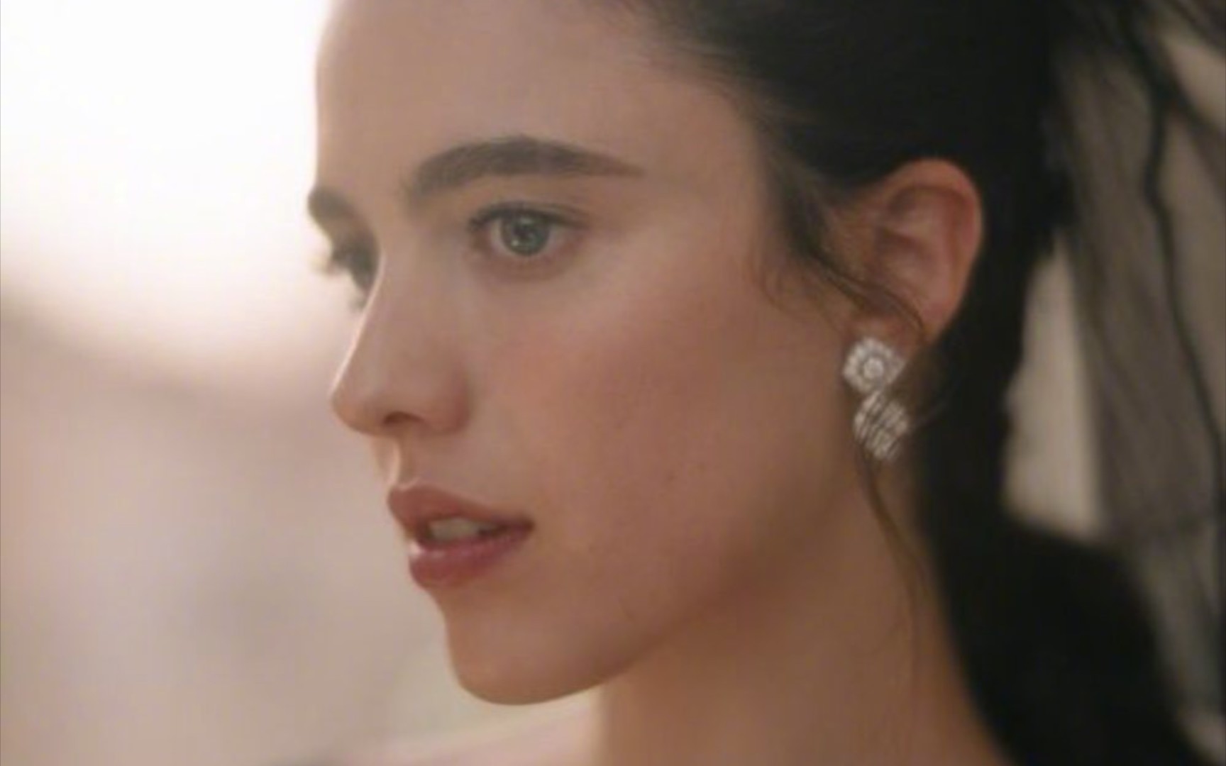 玛格丽特ⷥ𚓩‡ŒMargaret Qualley in Chanel哔哩哔哩bilibili