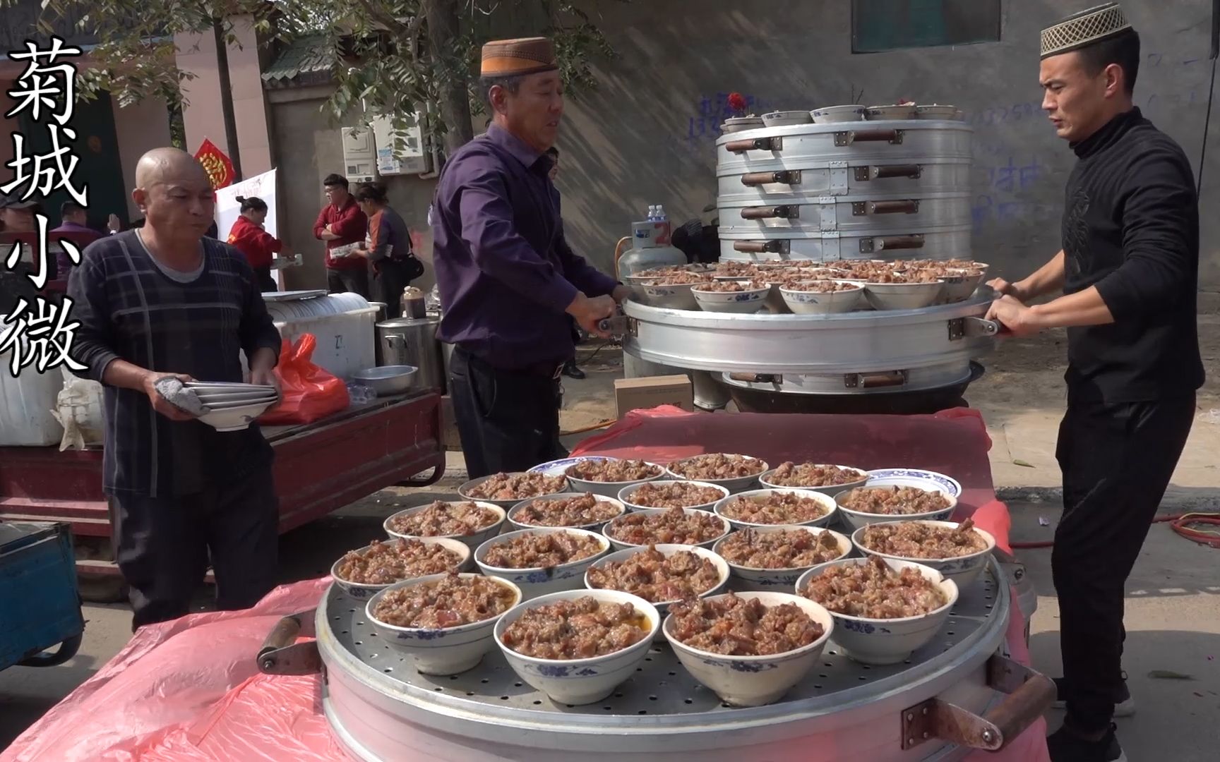 传统清真十大碗酒席,320一桌一桌上10个碗8碗都是肉!不吃肉不行