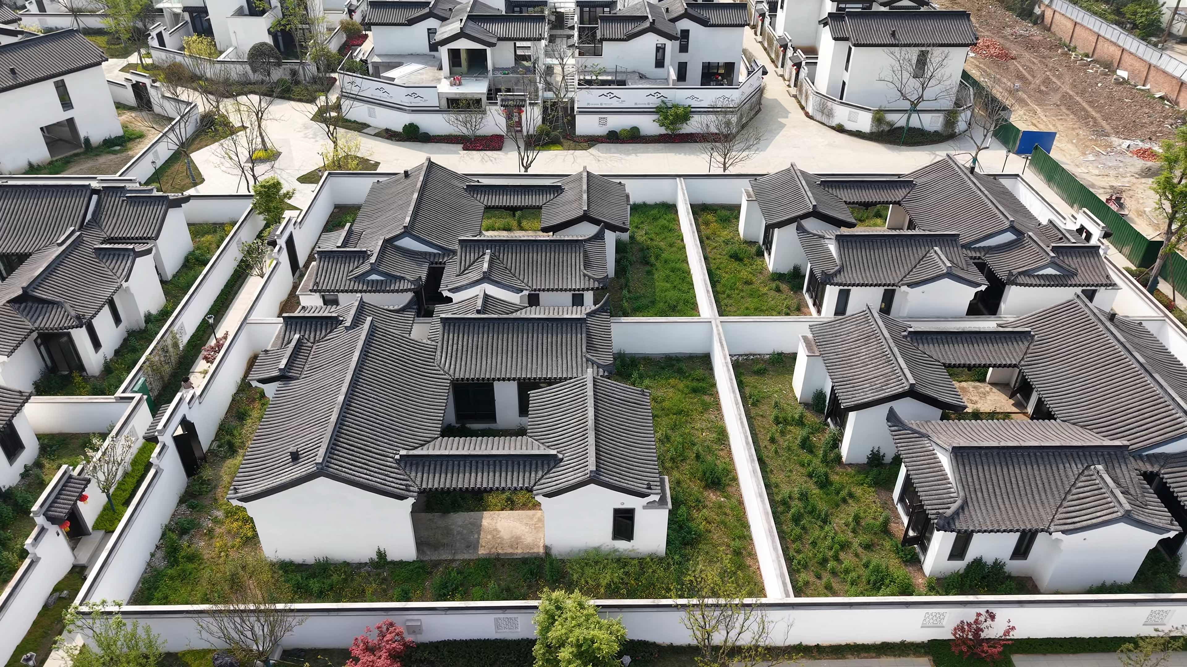 成都西中式平层合院,花园200多平,实景现房