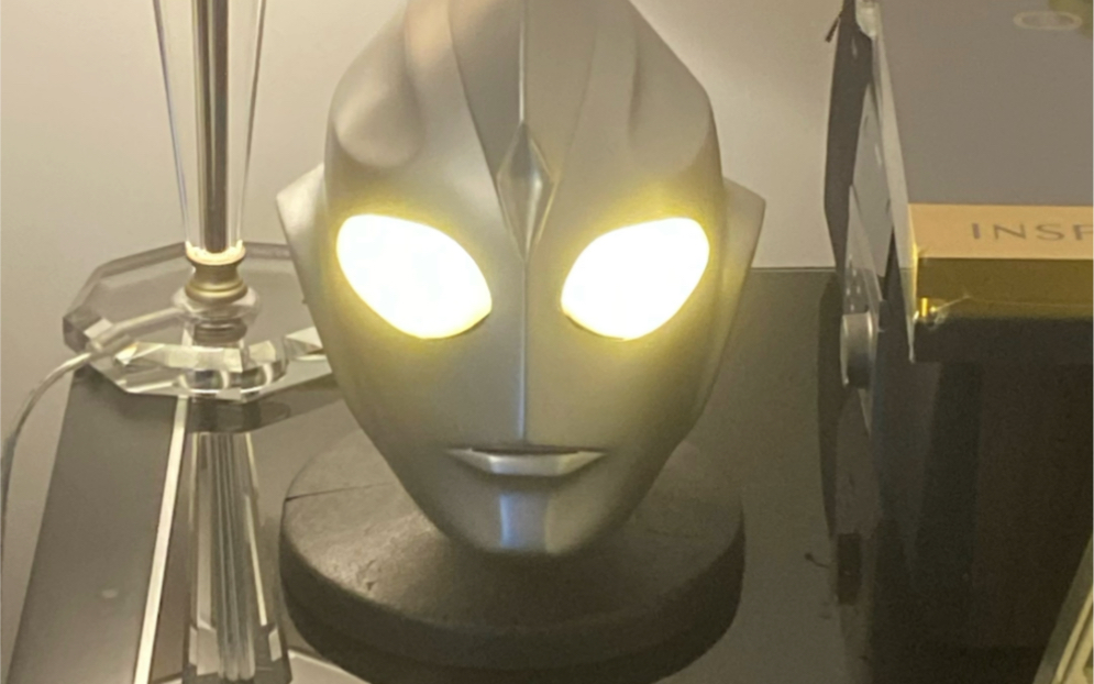 送朋友的迪迦奥特曼道具头盔