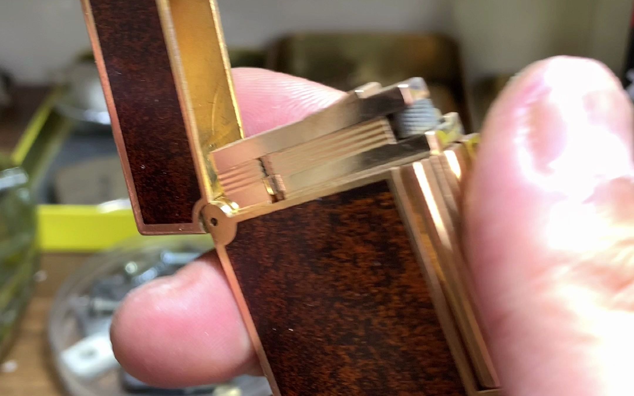 都彭打火机维修精修清理保养维修各种故障