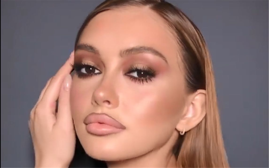 欧美小姐姐妆容合集,哪款是你的最爱?(31)