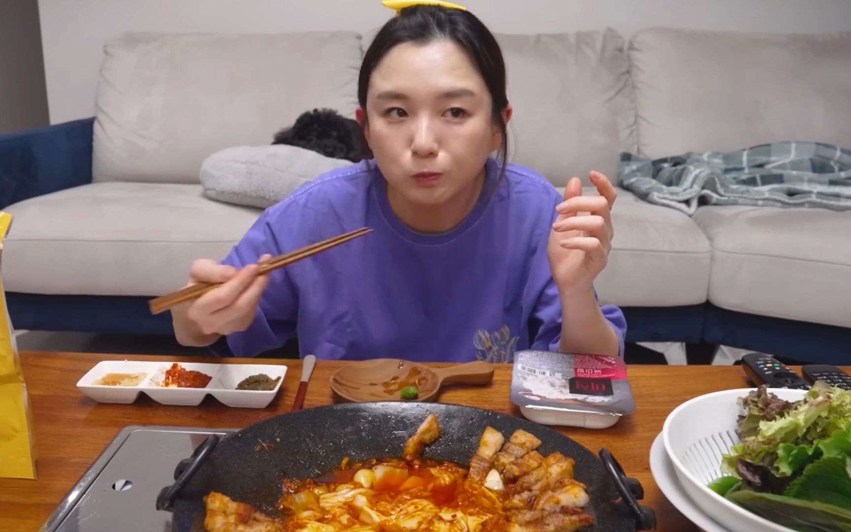 【韩国吃播hamzy】辣泡菜搭配香煎五花肉