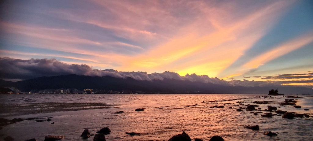 大理洱海晚霞