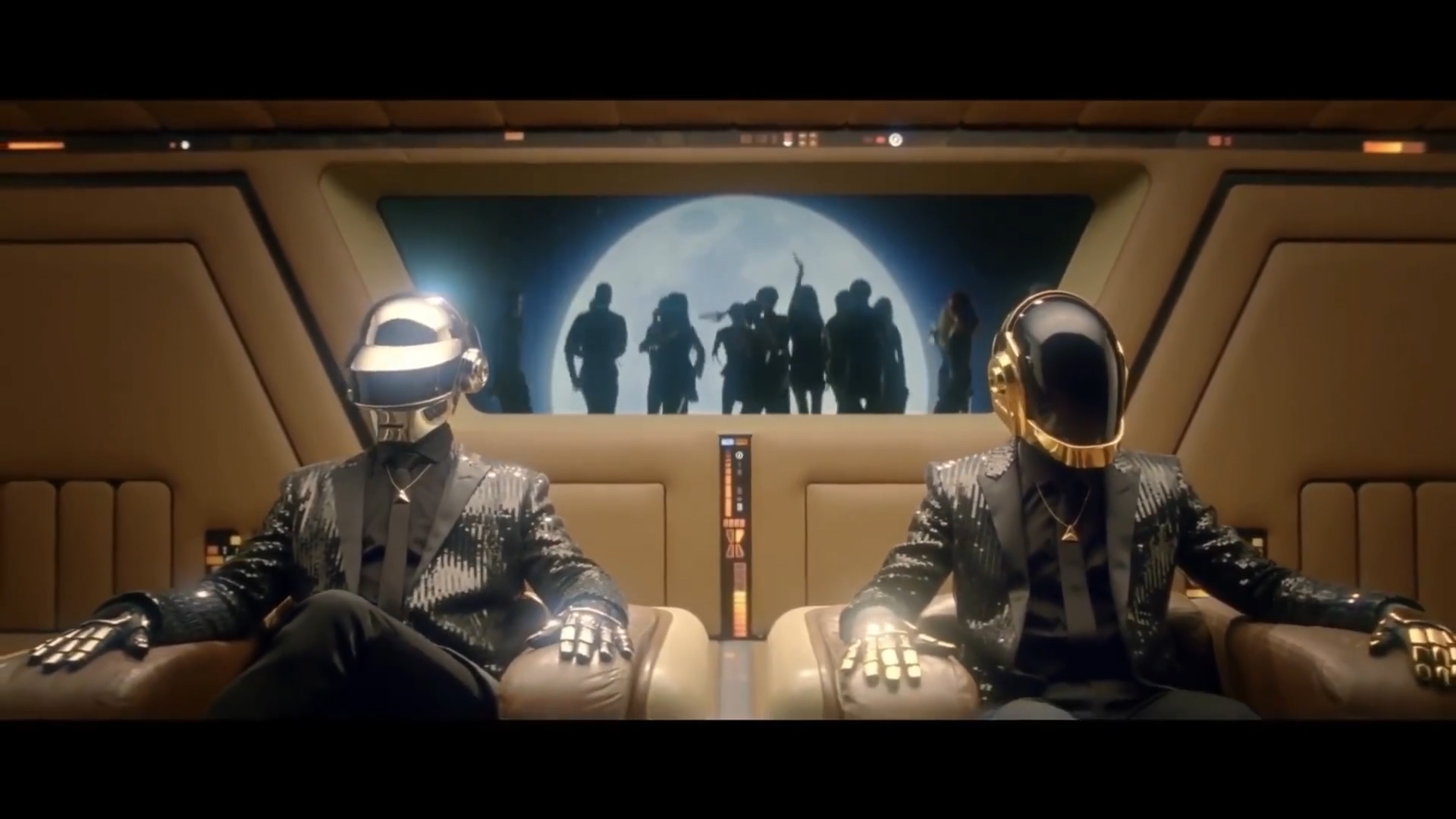 【中英双字】daft punk&pharrell williams《get lucky》mv