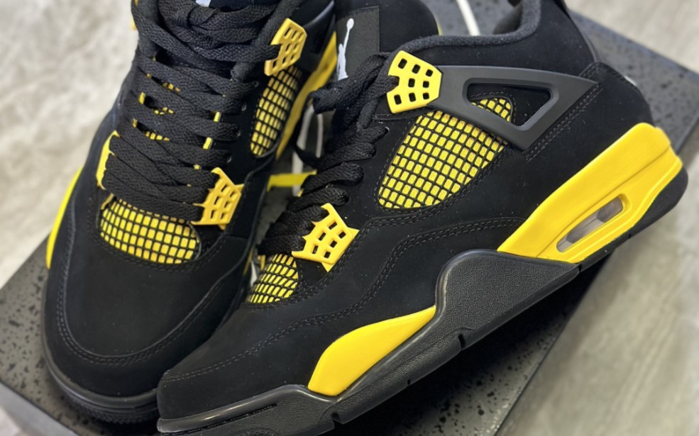 【发货实拍】air jordan 4 thunder 雷公男款 黑黄