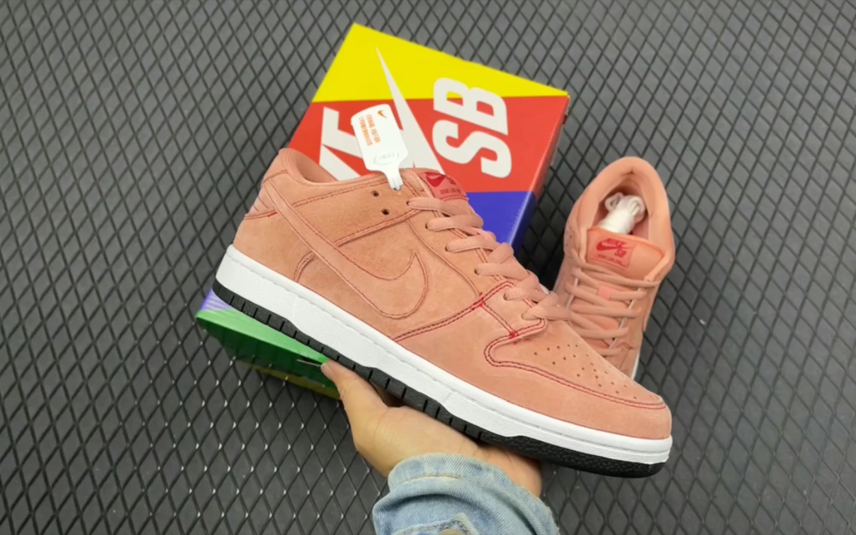 02 17]nike sb dunk low pink pig 粉猪货号 cv1655