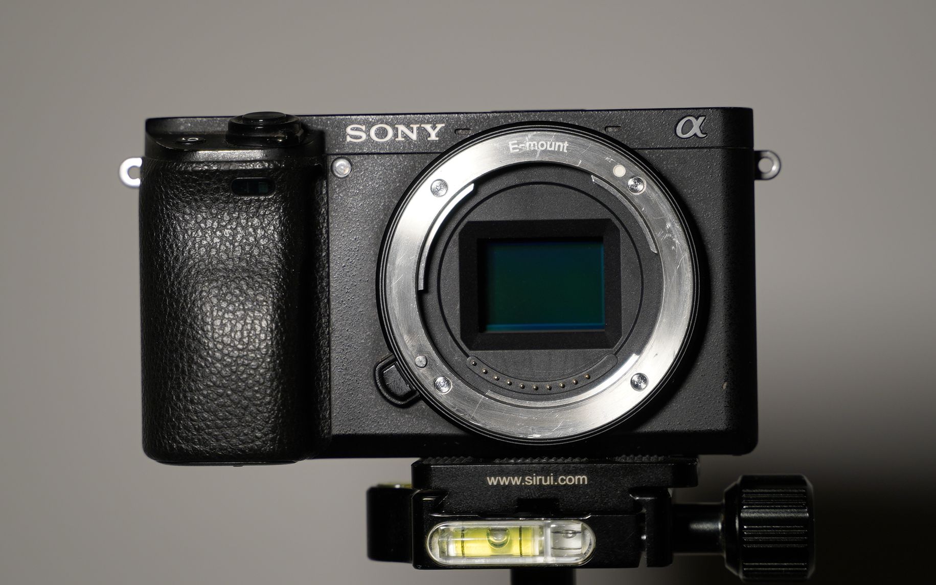 【羽痕】睡不着就闲聊索尼a6300,3500元的4k相机.