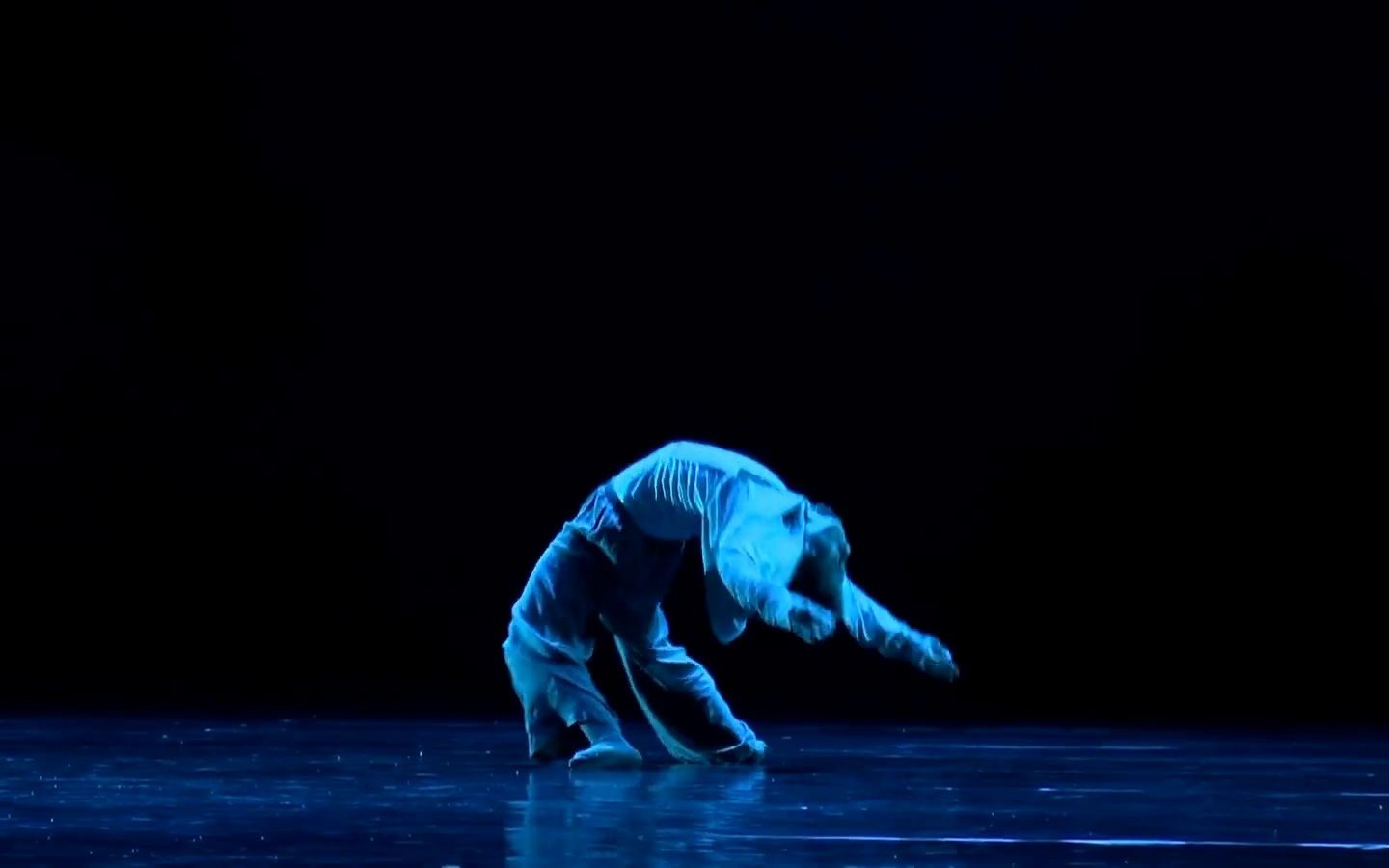 男子独舞 现代舞 编号8674作品