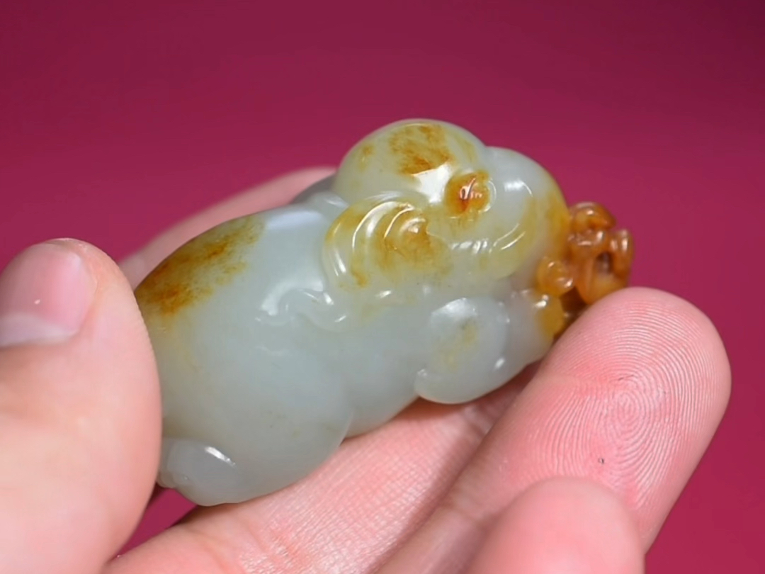 吉祥如意 #和田玉小象#红沁皮籽料