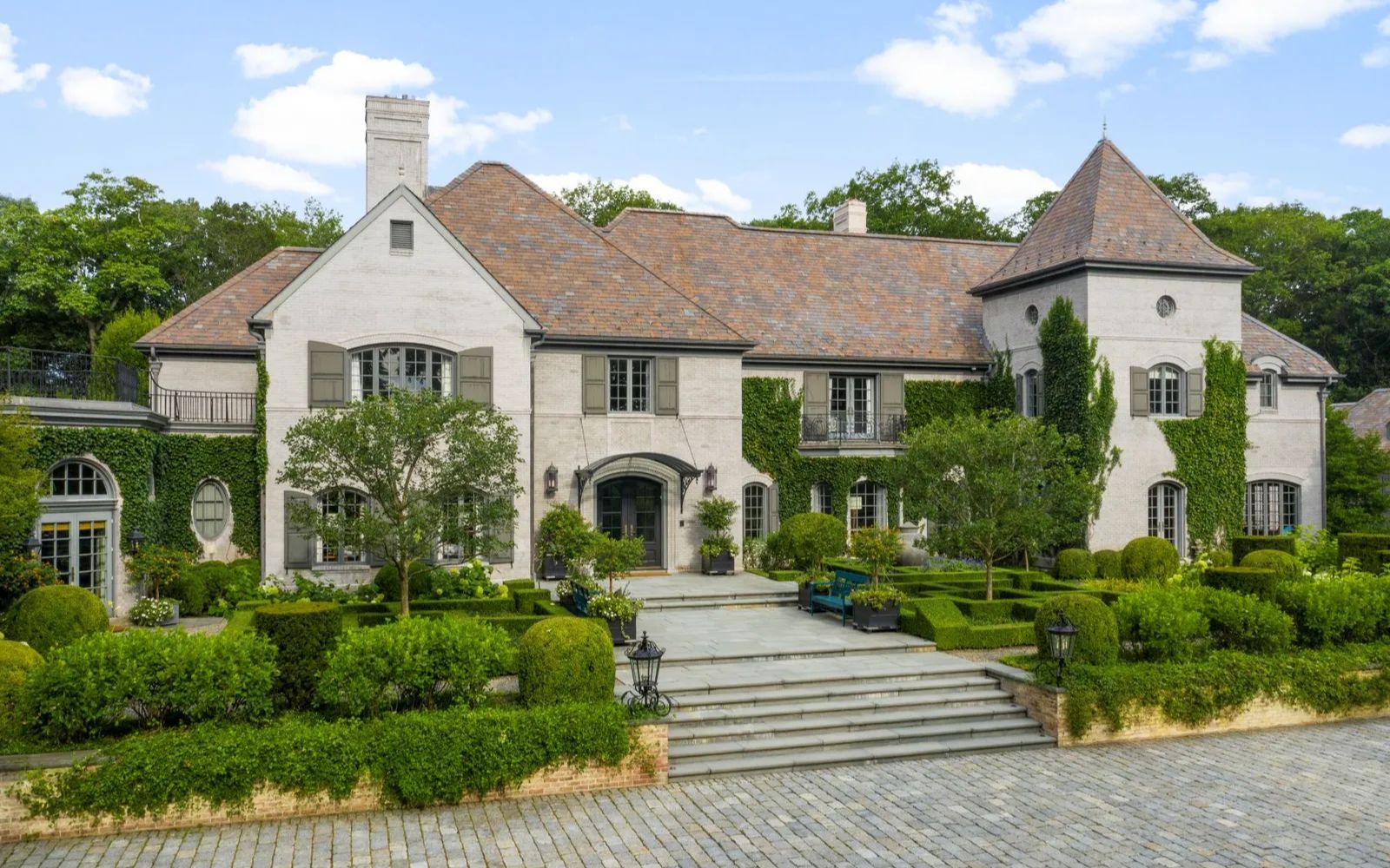 在康涅狄格州格林尼治的一座被自然环绕的美丽豪宅|14 cowdray park