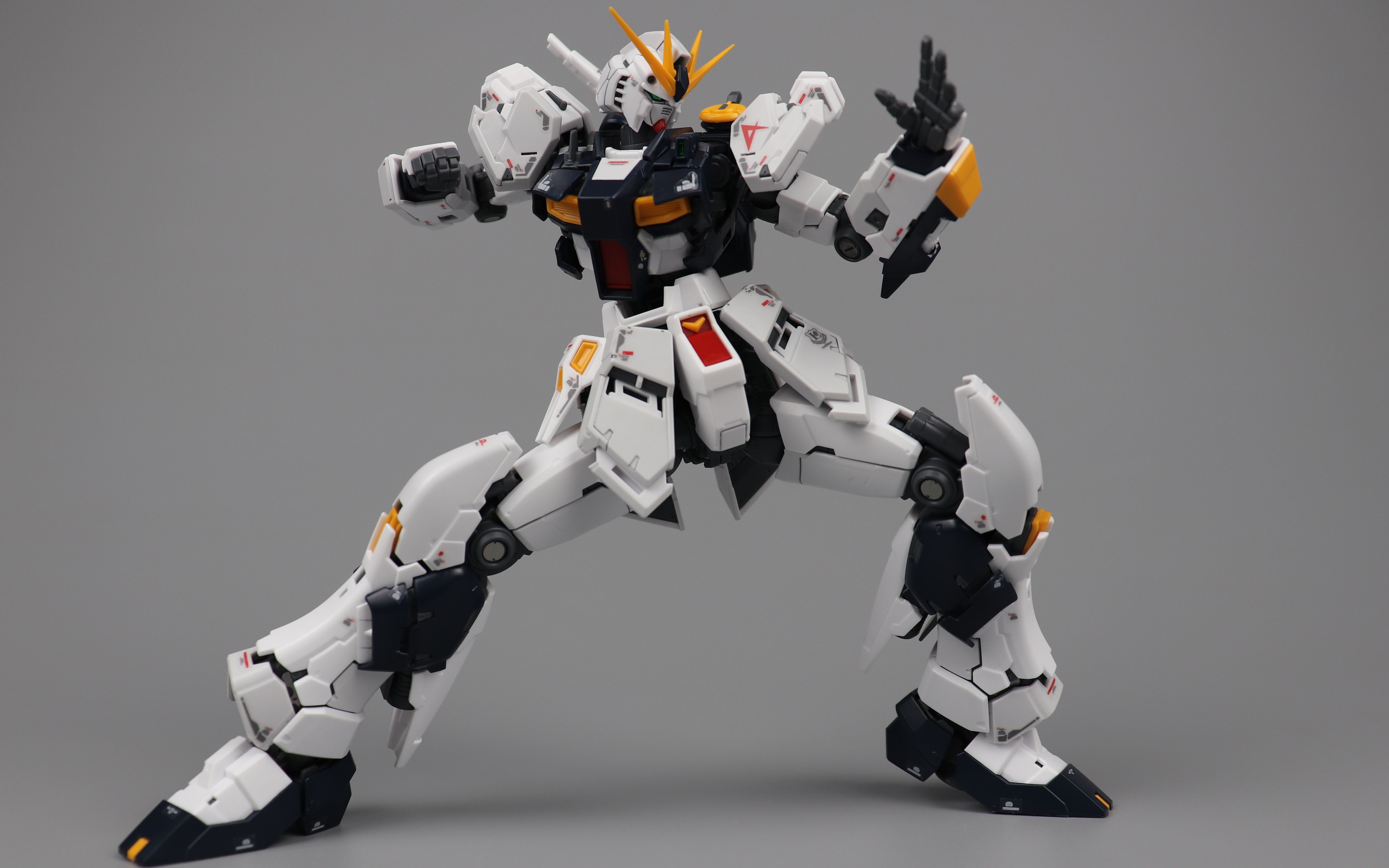 【型模玩赏】万代 rg 牛高达