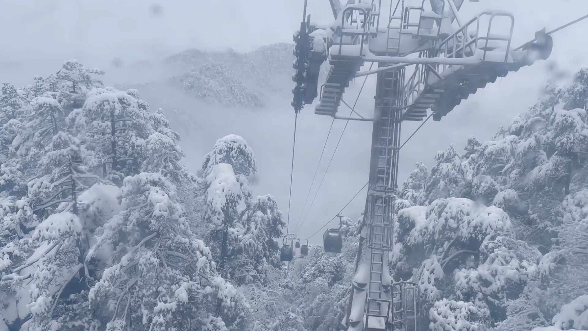 黄山雪景 云谷索道上行 宛如仙境哔哩哔哩bilibili