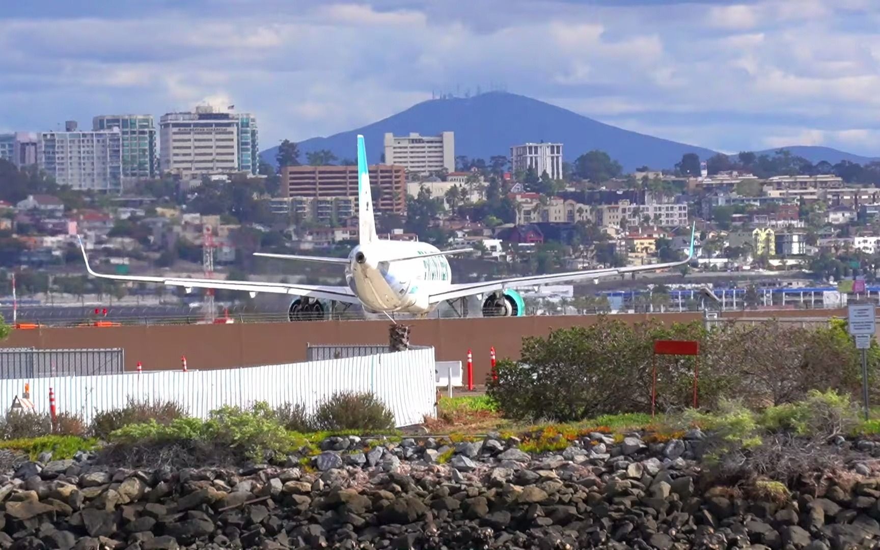 圣迭戈国际机场起降 2021.12.30