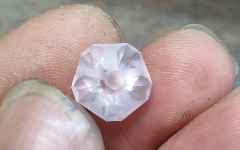 粉水晶樱花切,异形切割