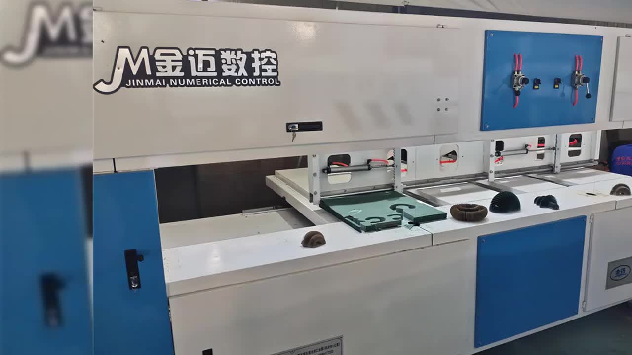 岩棉板切割设备 保温棉切割机器