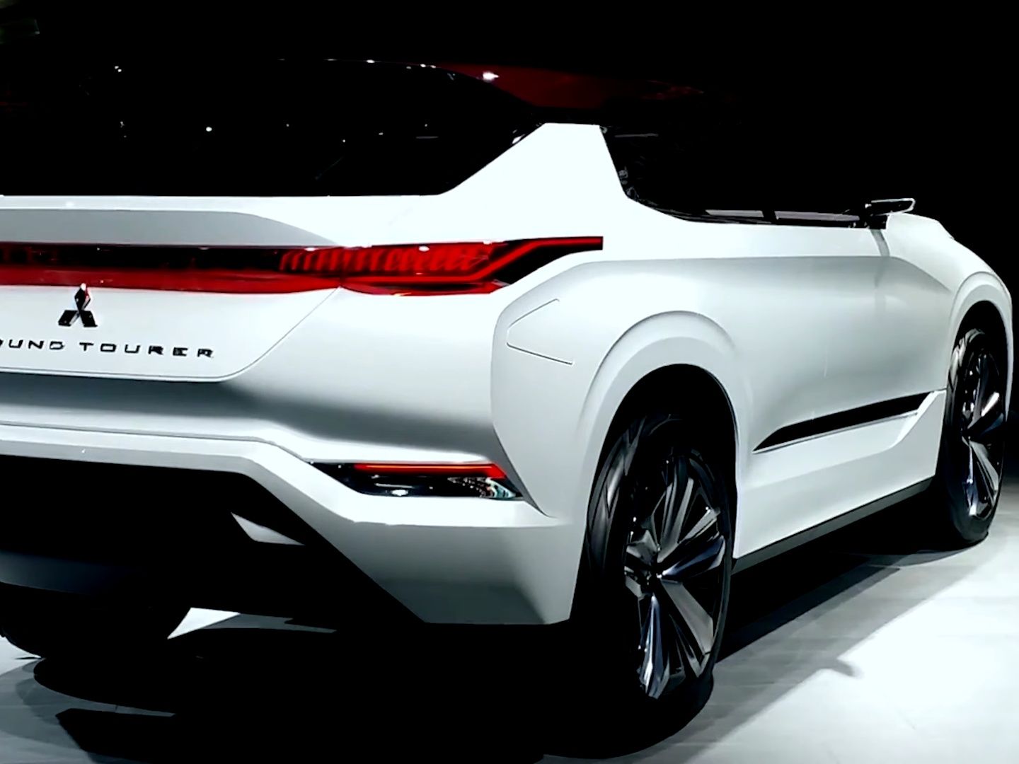 全新2024年三菱grand tourer 终极豪华 suv - 外观和内饰 4k