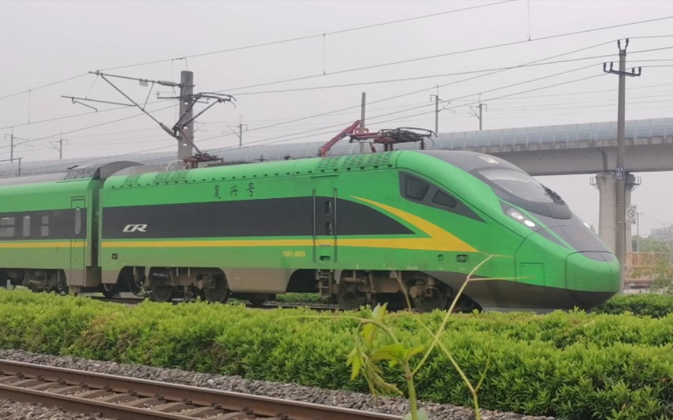 松江拍车:d771次(上海南-九江)接近松江站 fxd1j-0053担当 感觉速度不