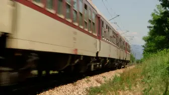 Descargar video: 【纪录片】欧洲铁路之旅 第四季 Great Continental Railway Journeys S04 （2015） 2