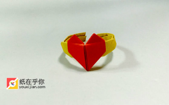 手工折纸分享心形戒指折纸