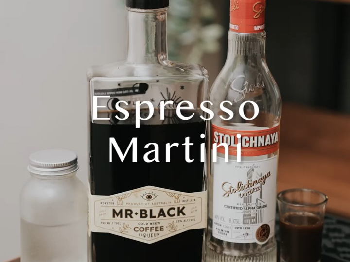 最经典的咖啡调酒 espresso martini |making an espresso martini