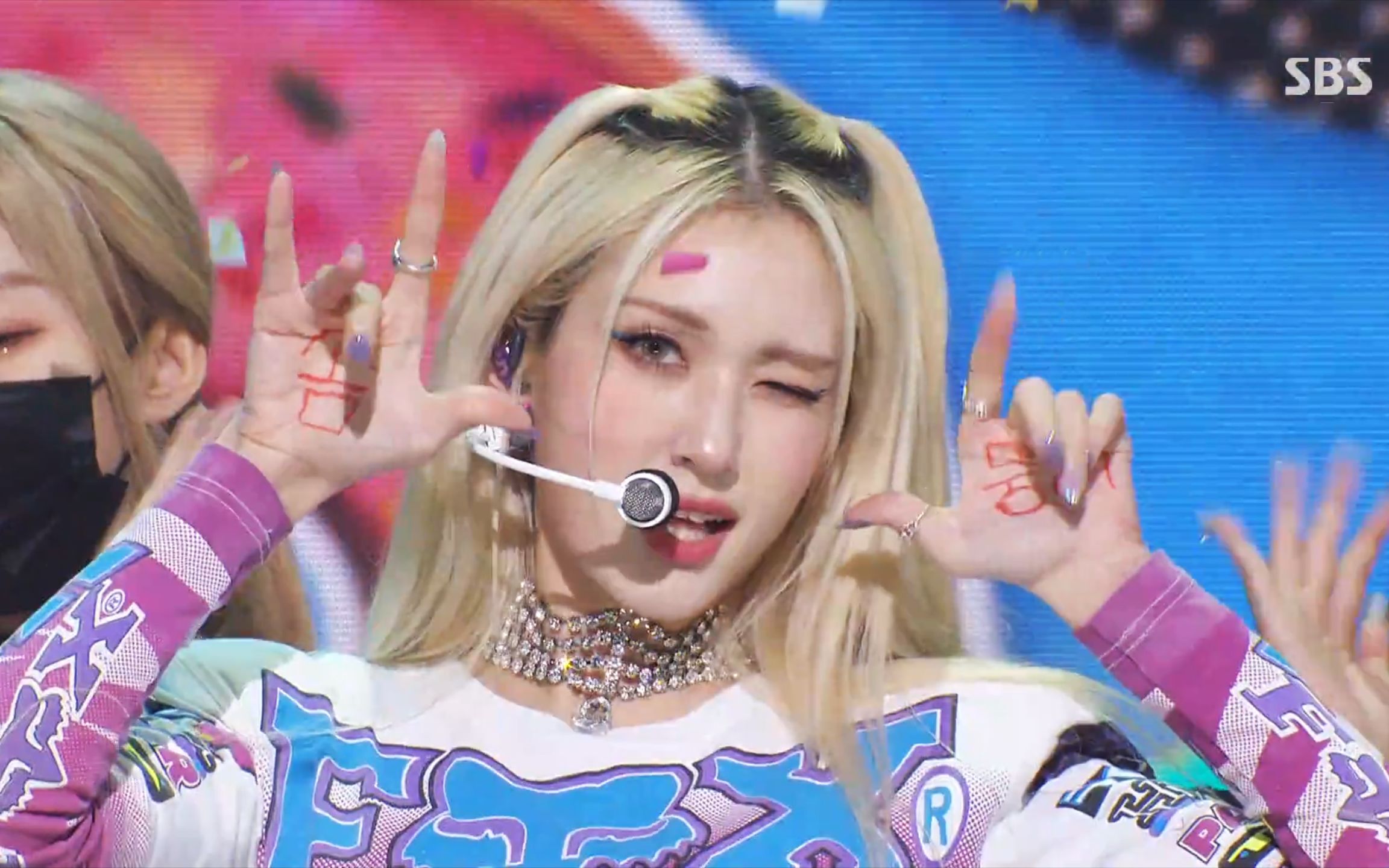 somi(全昭弥)-xoxo birthday_ (190615 mbc 音乐中心) 现场歌舞 音乐