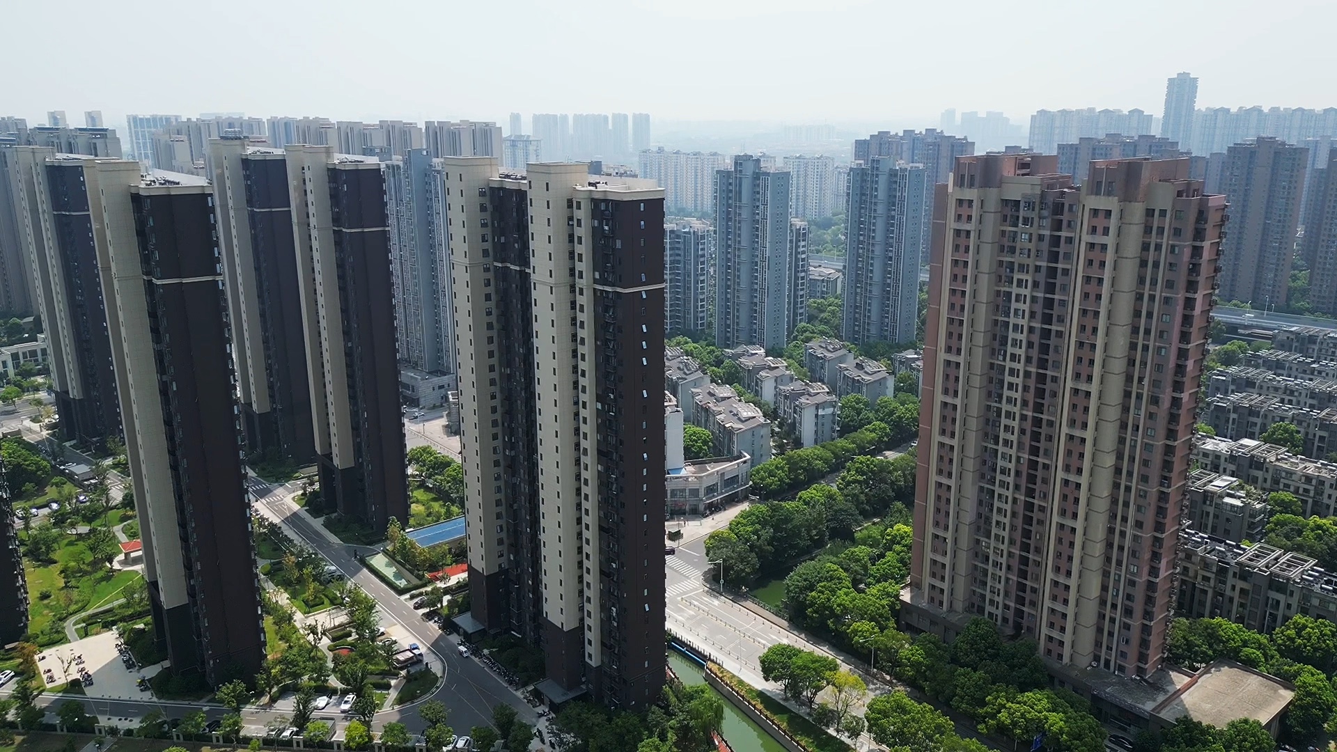 江苏无锡，上午11点30分，无锡市新吴区，现场真实状况