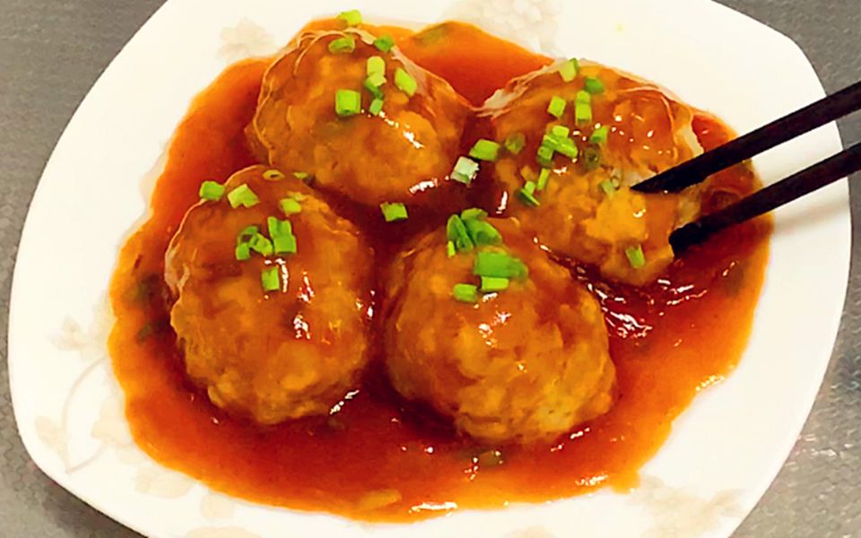 2分钟学会四喜丸子正宗做法过年家宴用的上鲜香营养不油腻