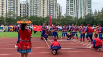 Скачать видео: 兰生复旦中学 2020届5班 运动会竹竿舞 摄于19年