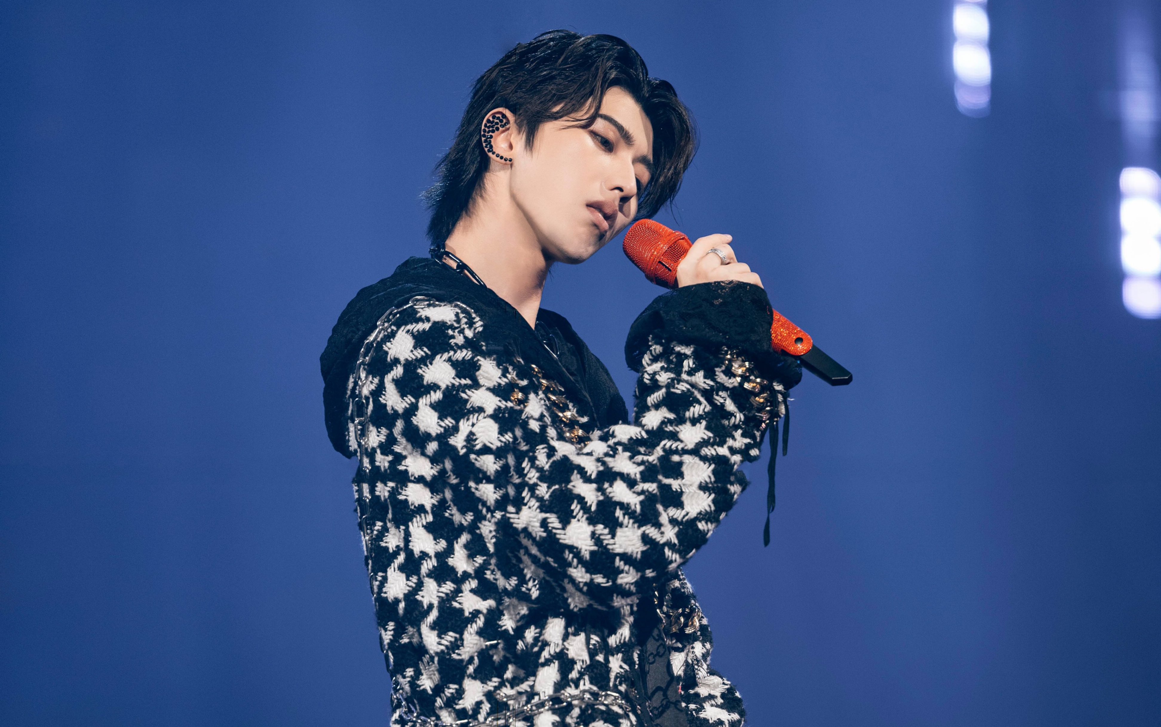 蔡徐坤《迷》个人巡回演唱会北京站 第五章「energy狂迷」