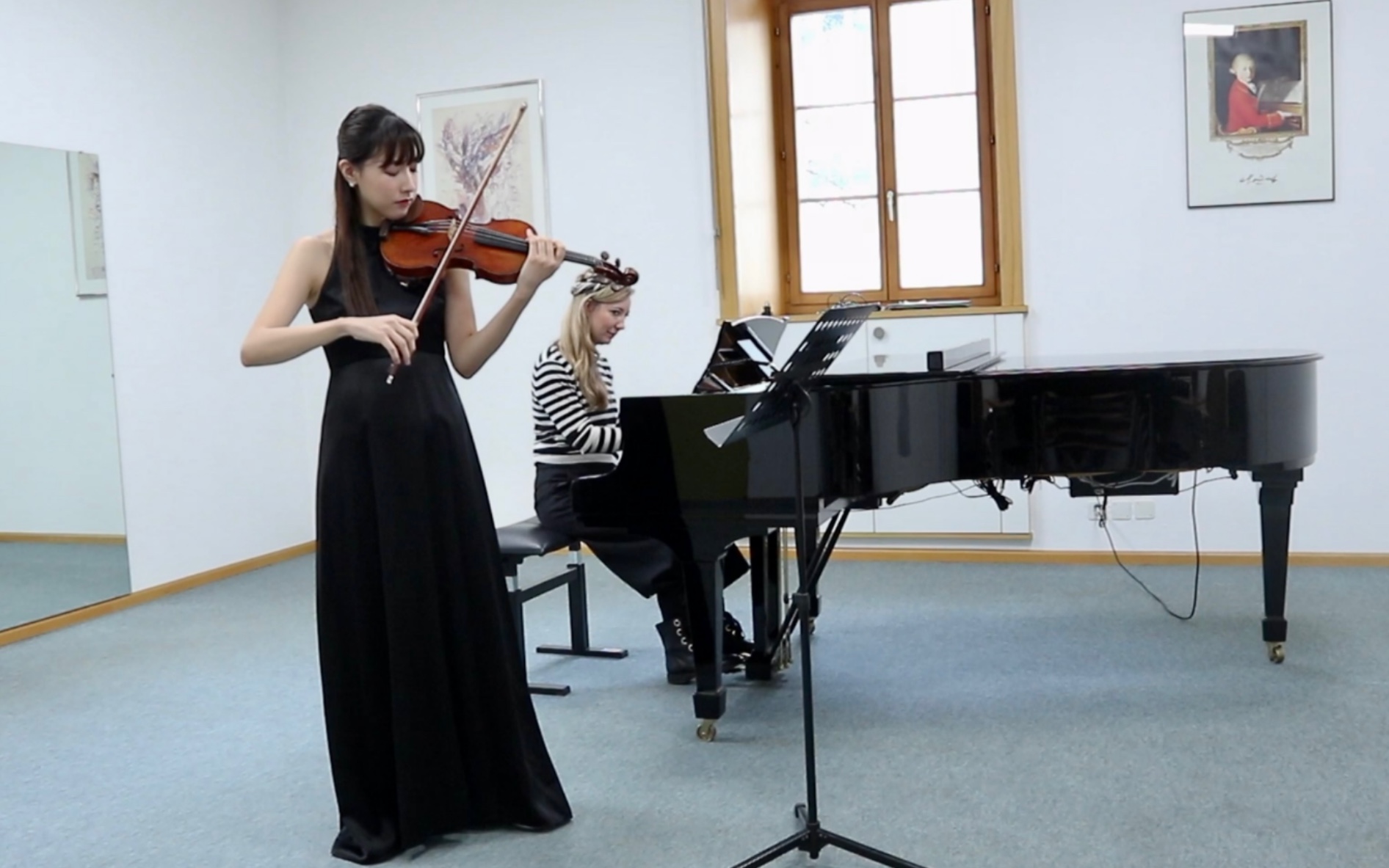 rio arai 荒井里桜 & 小提琴·卡伐蒂娜-塞缪尔·科尔里奇-泰勒