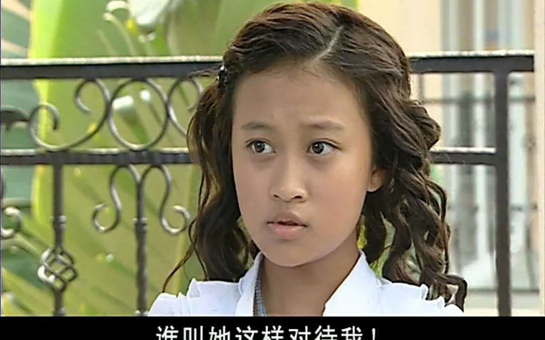 【巴啦啦小魔仙】茵茵卷子被莉莉烧了,不知怎么办好,便想办法修复