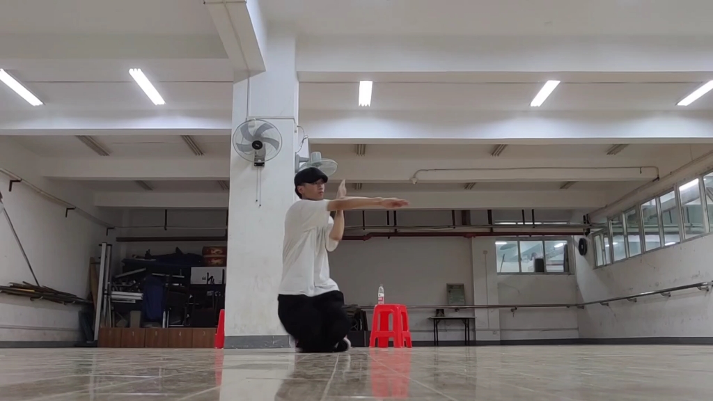 想不出标题,甩甩花手吧_哔哩哔哩_bilibili